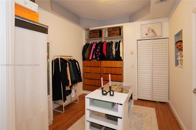 3 of 23 - 2280 Sw 16th Ct, Miami, FL