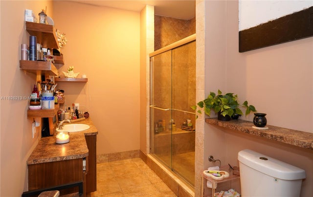 4 of 23 - 2280 Sw 16th Ct, Miami, FL