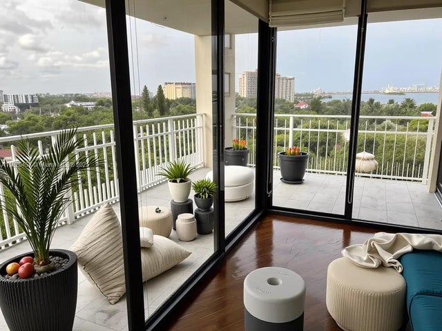 3 of 50 - 1000 Quayside Ter 1009, Miami, FL