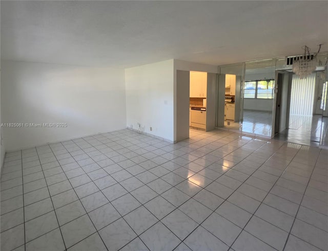 2 of 8 - 4701 Martinique Dr F1, Coconut Creek, FL