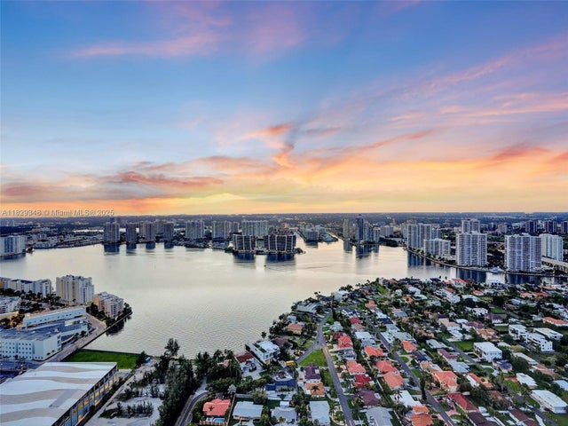 5 of 96 - 18555 Collins Ave 4403, Sunny Isles Beach, FL