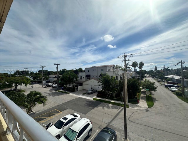 2 of 78 - 900 Ne 18th Ave 304, Fort Lauderdale, FL