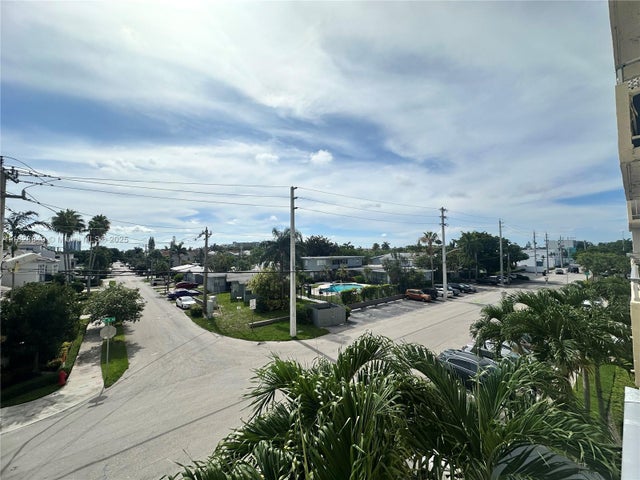 5 of 78 - 900 Ne 18th Ave 304, Fort Lauderdale, FL