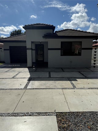 Photo of Listing #A11828163