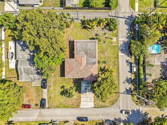 4 of 37 - N/A, Hollywood, FL