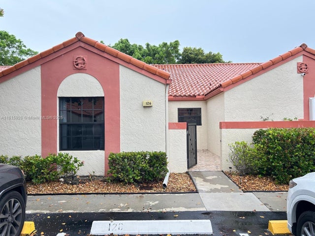 1 of 29 - 126 Centennial Ct, Deerfield Beach, FL