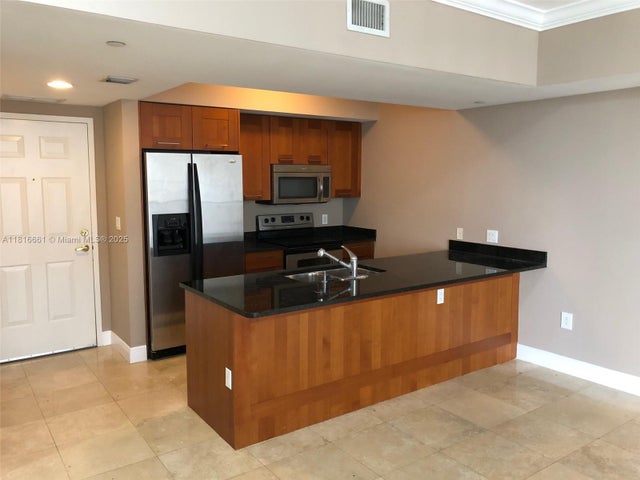 4 of 20 - 4100 Salzedo St 505, Coral Gables, FL