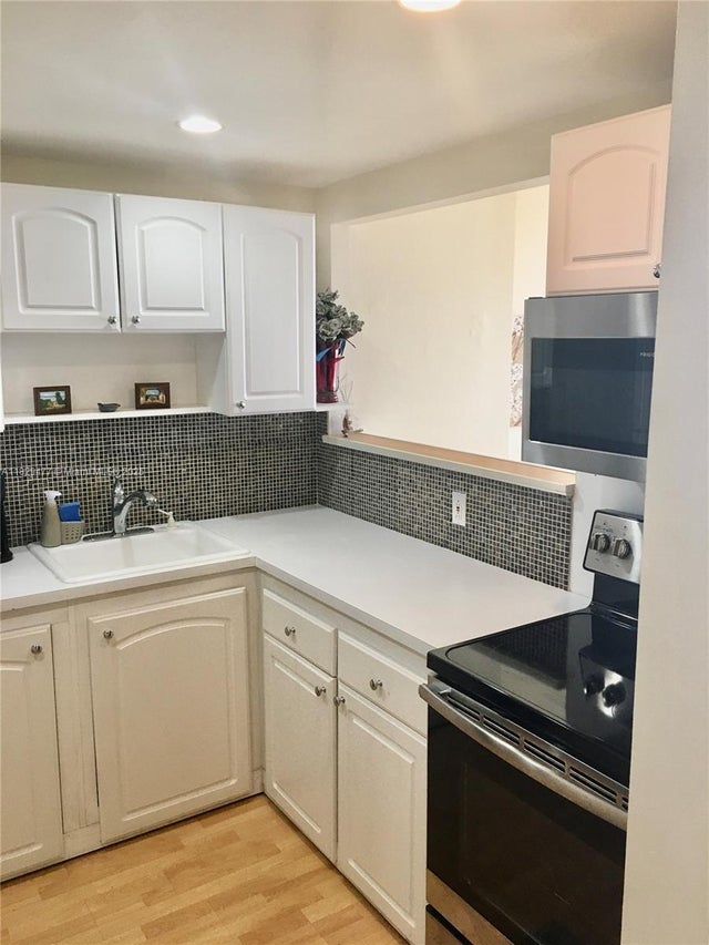 3 of 35 - 20379 W Country Club Dr 1737, Aventura, FL