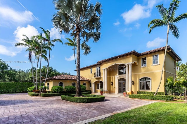 2 of 63 - 10851 Sw 63rd Ave, Pinecrest, FL