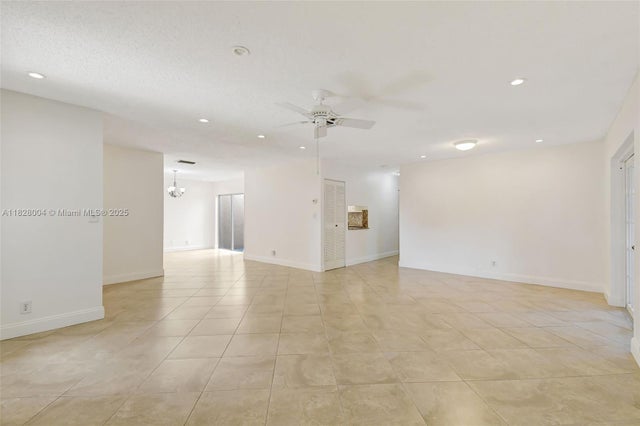 4 of 39 - 450 Nw 66th Ave, Plantation, FL