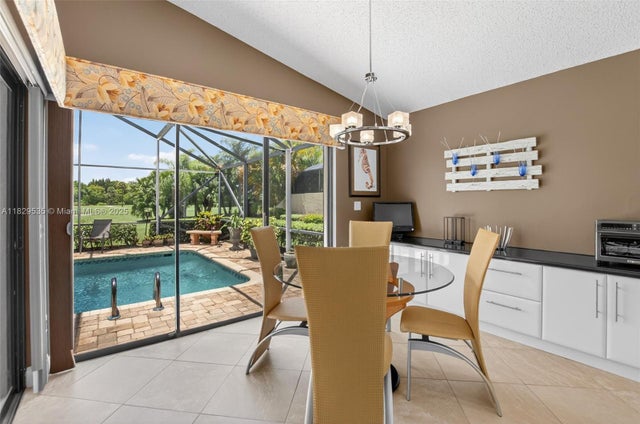 4 of 100 - 21387 Bridge View Dr, Boca Raton, FL