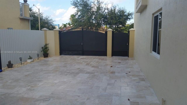 5 of 14 - 14432 Sw 38th Ln, Miami, FL