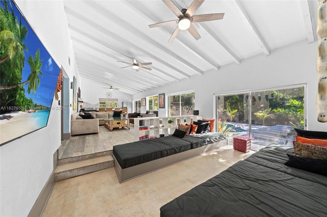 5 of 31 - 14400 Ne 4th Ave, Miami, FL