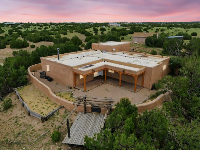 46 Crazy Rabbit Road, Santa Fe