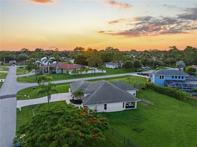 3 of 36 - 2055 Sw Aaron Ln, Port St Lucie, FL