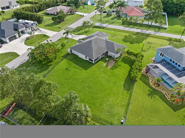 4 of 36 - 2055 Sw Aaron Ln, Port St Lucie, FL