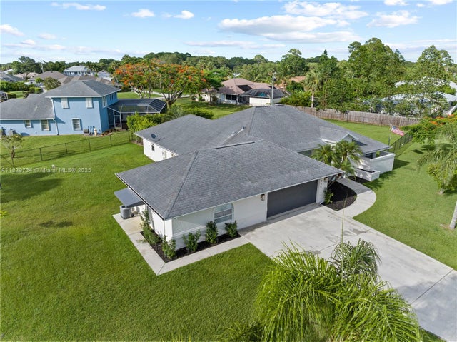 5 of 36 - 2055 Sw Aaron Ln, Port St Lucie, FL