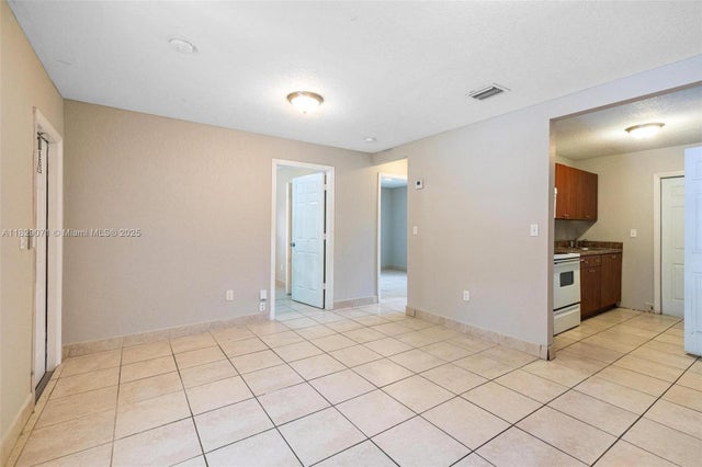 5 of 30 - 6048 Buchanan St, Hollywood, FL