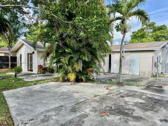 2 of 6 - 1484 Sw 47th Ter, Fort Lauderdale, FL