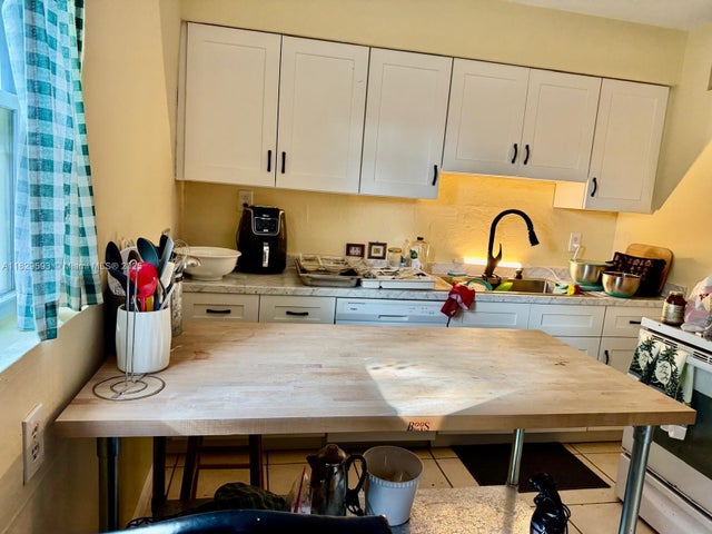 3 of 6 - 1484 Sw 47th Ter, Fort Lauderdale, FL