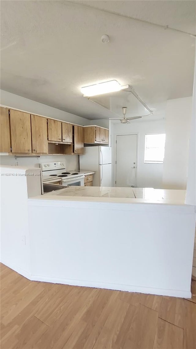 4 of 19 - 1780 Ne 191st St 704-2, Miami, FL