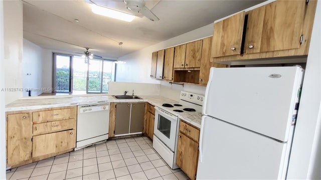 5 of 19 - 1780 Ne 191st St 704-2, Miami, FL