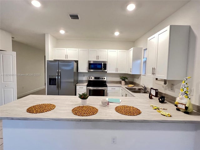 5 of 35 - 13370 Sw 284 Terrace, Miami, FL