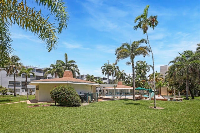 4 of 20 - 1333 E Hallandale Beach Blvd 105, Hallandale Beach, FL