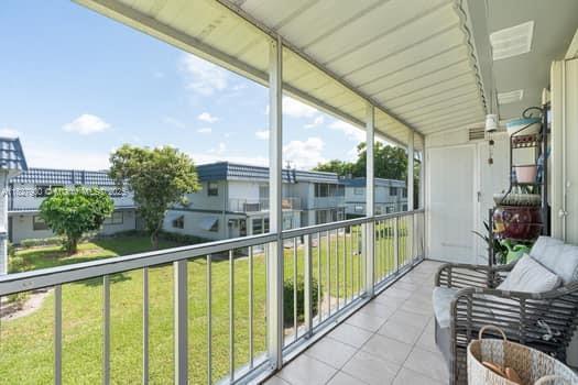 2 of 32 - 473 Brittany J 473, Delray Beach, FL