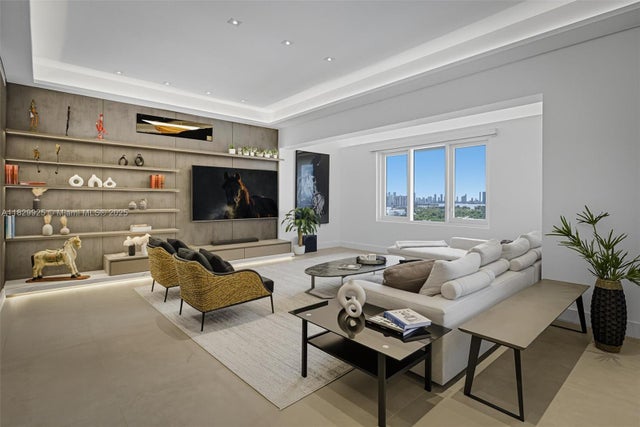 2 of 71 - 2301 Collins Ave 1634, Miami Beach, FL