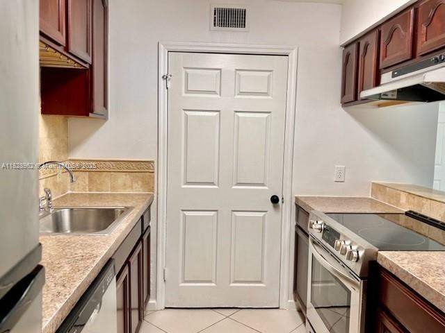 3 of 15 - 2303 N Congress Ave 12, Boynton Beach, FL