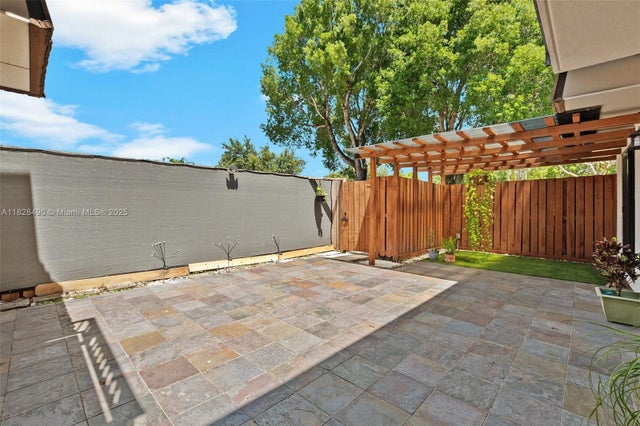 4 of 33 - 9112a Sw 20th St, Davie, FL