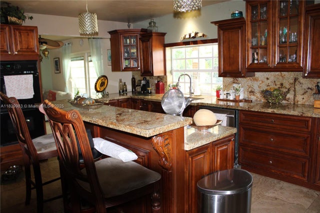 3 of 17 - 8200 Sw 164th St, Palmetto Bay, FL