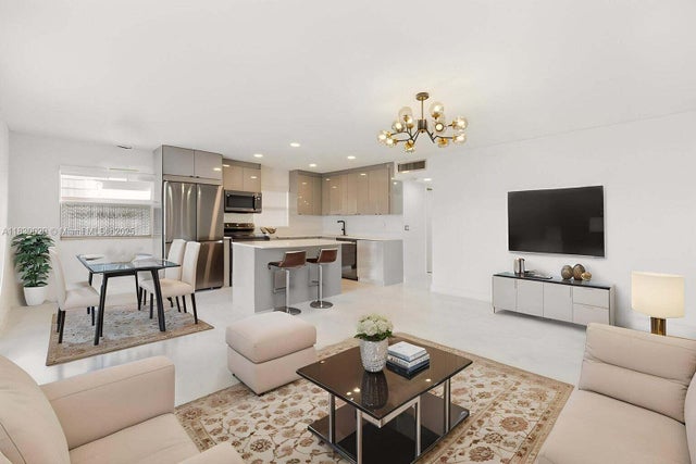 1 of 19 - 369 Saxony H 369h, Delray Beach, FL
