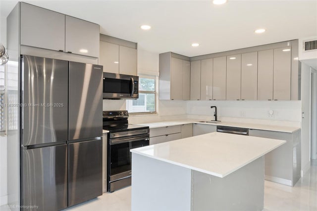 2 of 19 - 369 Saxony H 369h, Delray Beach, FL