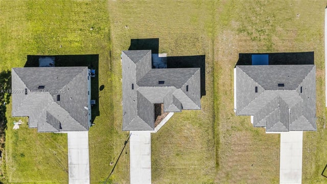 5 of 32 - 933 Gleason St, Lehigh Acres, FL