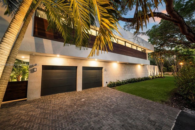 3 of 25 - 4041 S Le Jeune Rd, Miami, FL