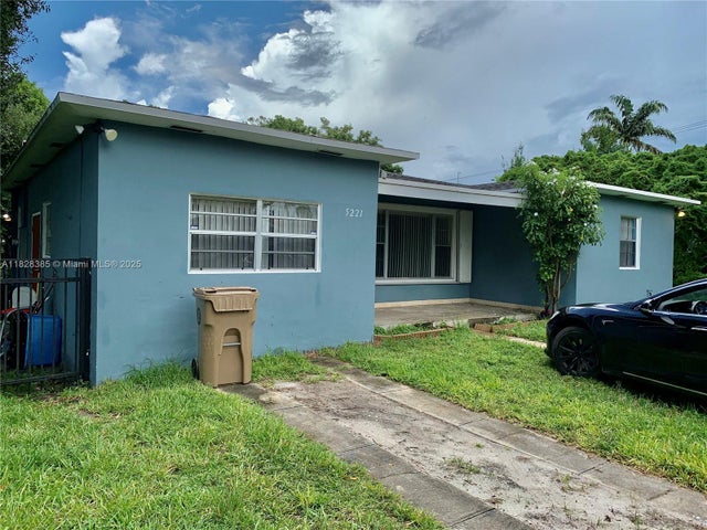 3 of 19 - 5221 Orange Dr, Davie, FL
