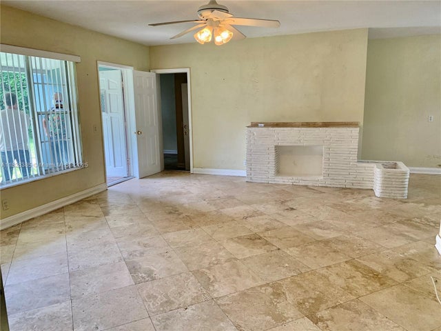5 of 19 - 5221 Orange Dr, Davie, FL
