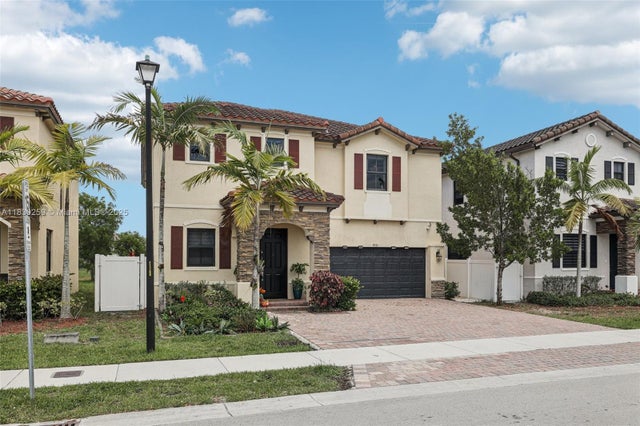 3 of 52 - 9331 W 35th Ave, Hialeah, FL