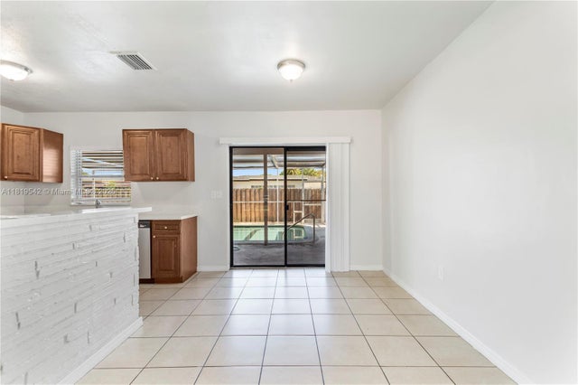 3 of 14 - 7816 Juniper St, Miramar, FL