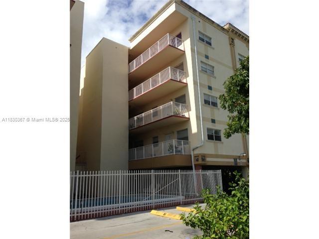 1 of 16 - 2008 Jackson St D2, Hollywood, FL