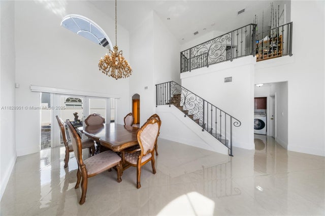 4 of 44 - 6102 Sw 159th Ct, Miami, FL