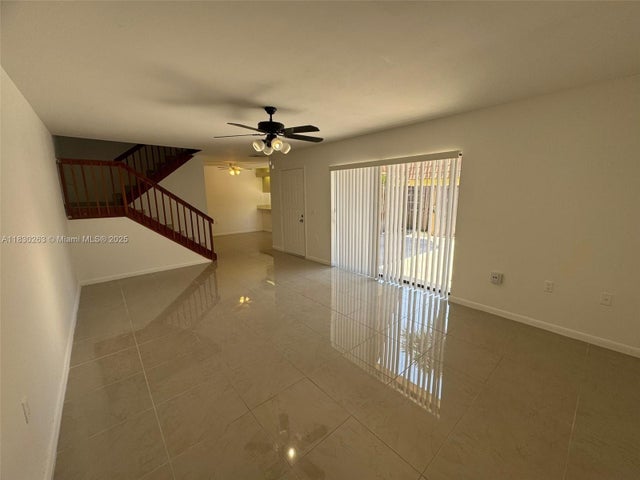 4 of 33 - 719 Mill Valley Pl, West Palm Beach, FL