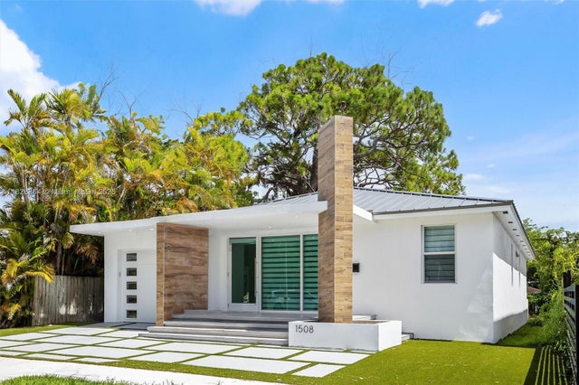 5 of 39 - 1508 Sw 15th St, Miami, FL
