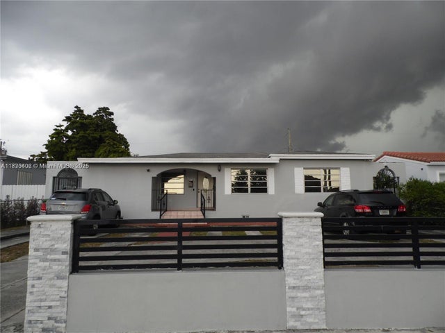 3491 Palm Ave, Hialeah