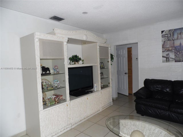 4 of 15 - 3491 Palm Ave, Hialeah, FL