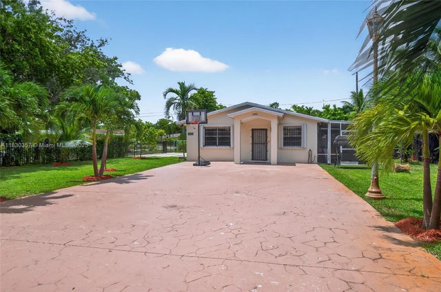 1 of 54 - 395 Nw 124th St, North Miami, FL