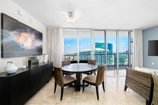 5 of 17 - 465 Brickell Ave 5302, Miami, FL