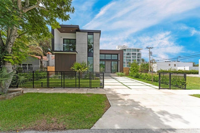 5 of 70 - 630 Ne 82nd Ter, Miami, FL